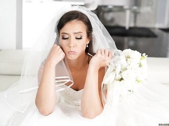 И пошла пизда в эксплуатацию