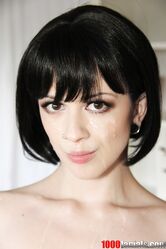 Я не только охуенная. Я еще и сосу так, что ты просто закачаешься!