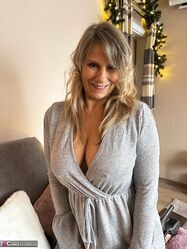 Пенсионерка себя моделькой возомнила