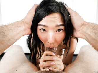 Она хочет быть минетчицей всех времен и народов