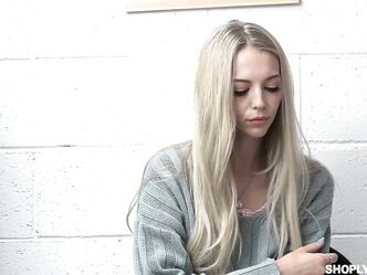 Вы наверное очень хотите чтобы я разделась?